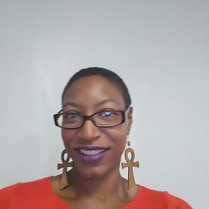 Meet your Posher, Ebony